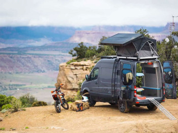 OVERLANDING: Nuovi corsi di avvicinamento alla guida off_road per PICKUP camperizzati e VAN 4x4